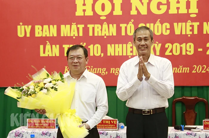 Đồng chí Lê Thanh Việt giữ chức Chủ tịch Ủy ban Mặt trận Tổ quốc Việt Nam tỉnh Kiên Giang